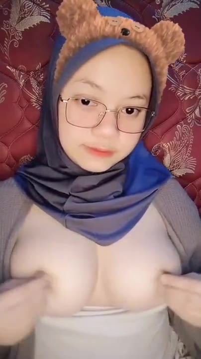 Fitri (4) Ngentot Tanpa Ampun! Kontol Keras Masuk Mulut & Vagina!